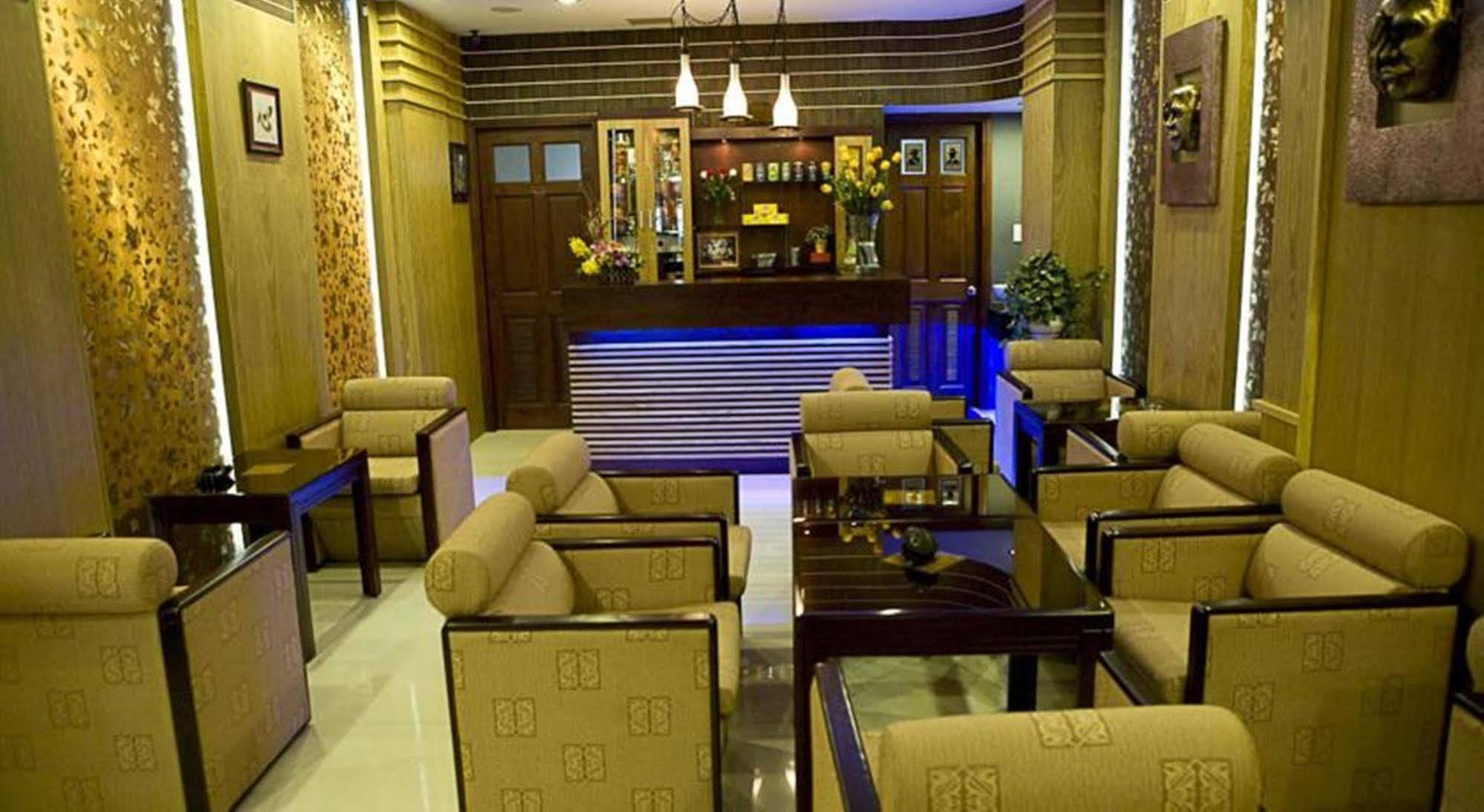 Hoang Vinh Hotel Ho Chi Minh City Exterior photo